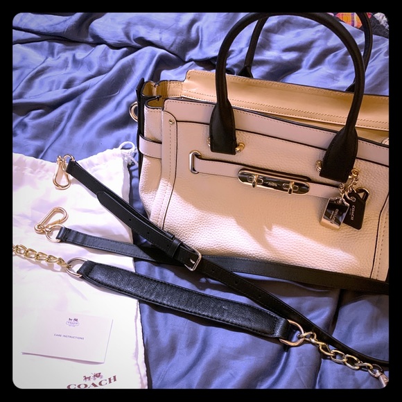 Coach Handbags - Coach Swagger 27 Ivory Colorblock pebbled leather